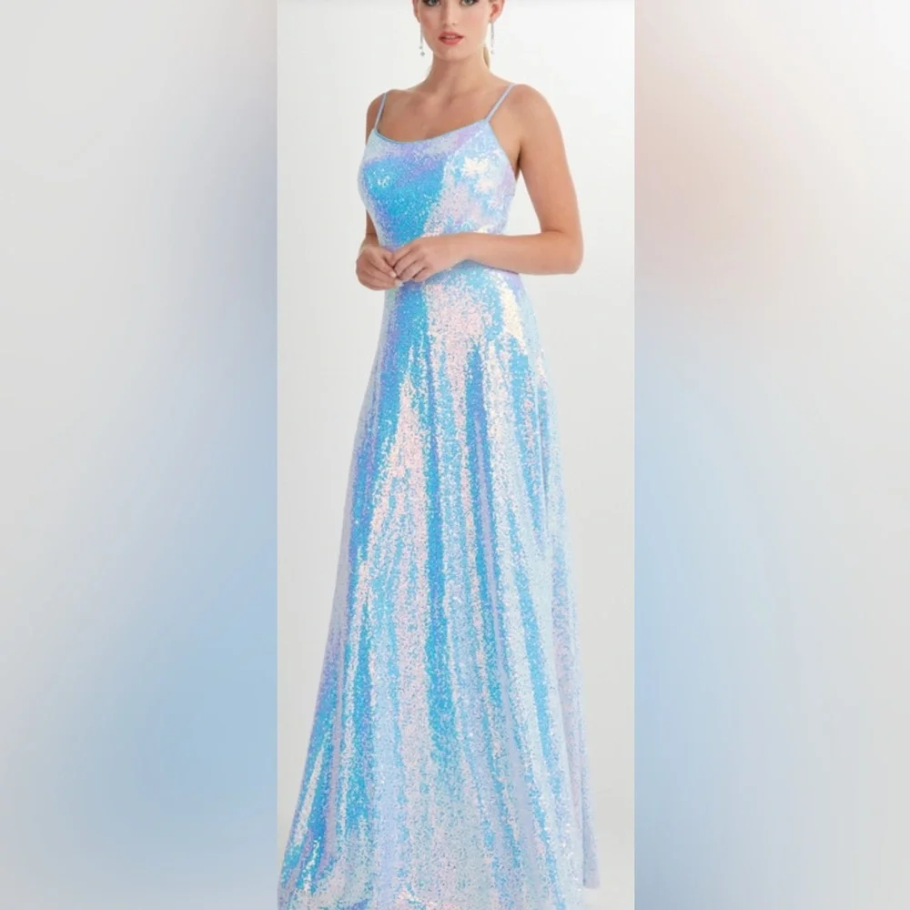 House of Wu Iridescent Blue Sequin Gown-NWT Multiple sizes available - Picture 1 of 3